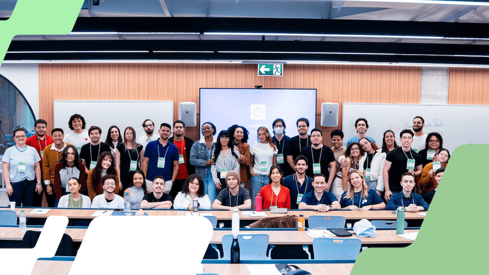 Capa da matéria Carreira de Excelência reúne mais de 960 alunos em 20 cidades de todas as regiões do Brasil