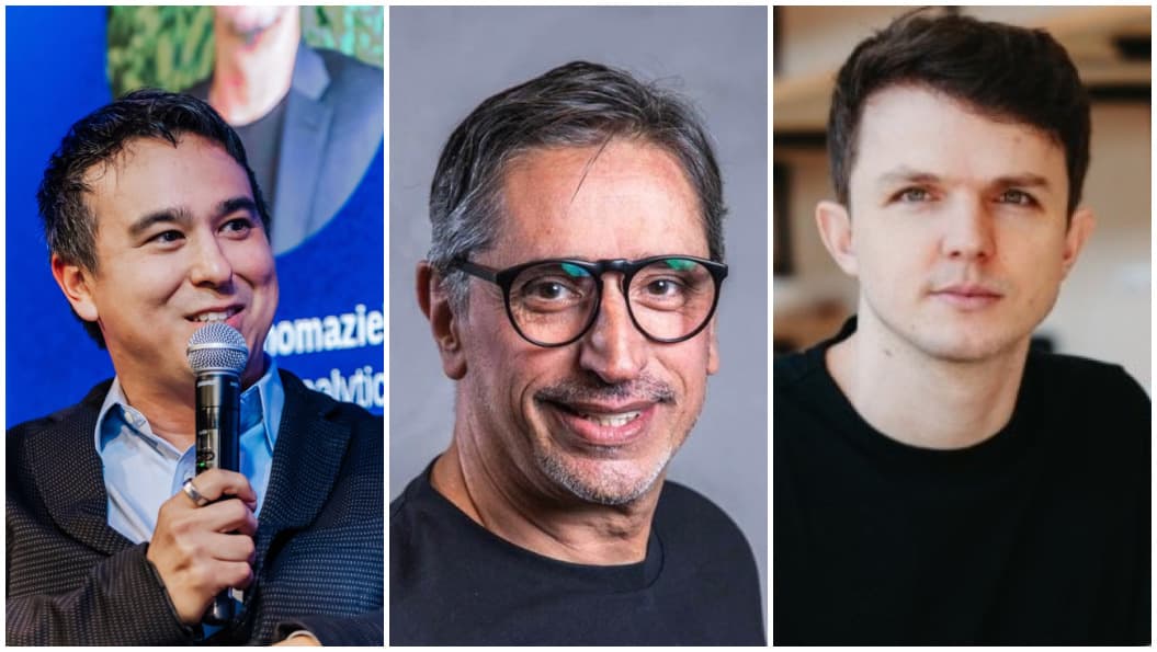 Montagem lado a lado fotos de três homens. O primeiro tem ascendência asiática e está segurando um microfone, o segundo está de camiseta escura, tem cabelo grisalho e óculos e está olhando diretamente para a câmera e o terceiro é loiro e jovem.